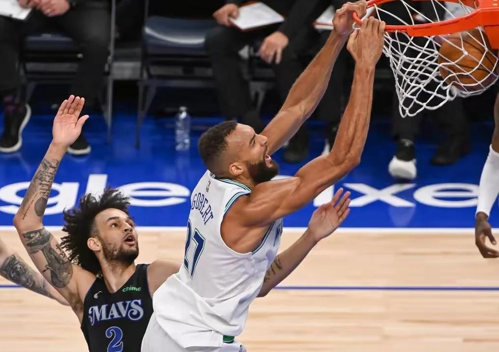 mk体育官方网站东契奇在美国队比赛中逆转，连败引发热议！(东契奇在美国队比赛中逆转,连败引发热议的是谁)