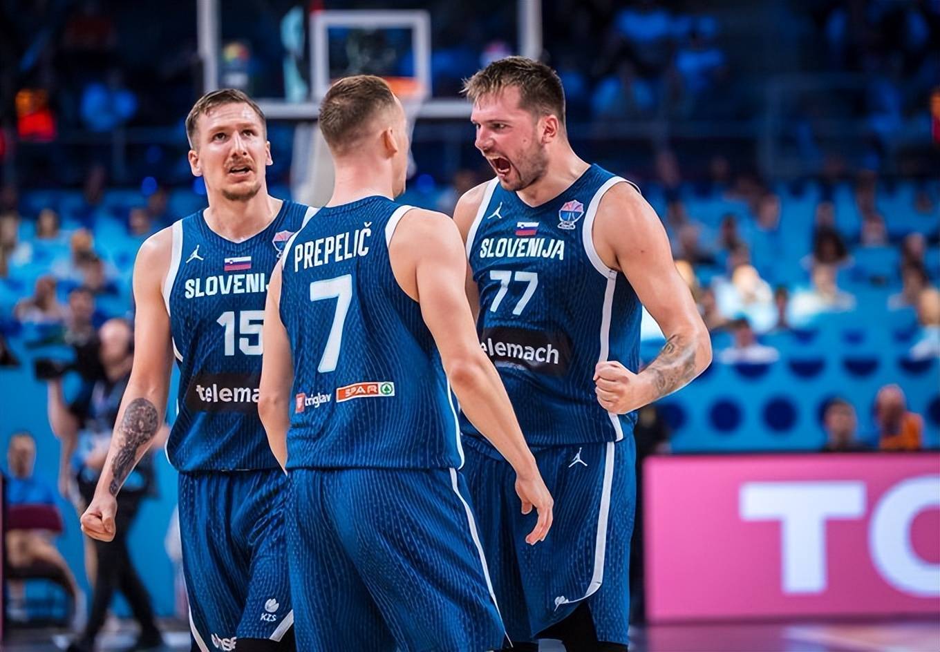 东契奇在美国队比赛中逆转,连败引发热议!(东契奇在美国队比赛中逆转,连败引发热议的是谁) 东契奇在美国队比赛中逆转,连败引发热议!(东契奇在美国队比赛中逆转,连败引发热议的是谁)