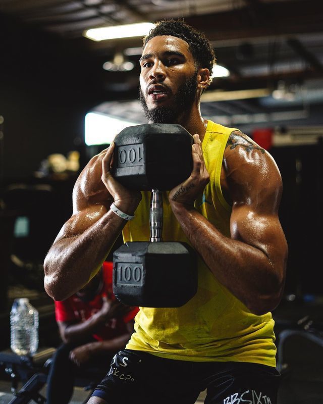 波尔图训练开放日,清晨外线爆发引欢呼,NBA常规赛在即,控场能力受关注的简单介绍 波尔图训练开放日,清晨外线爆发引欢呼,NBA常规赛在即,控场能力受关注的简单介绍