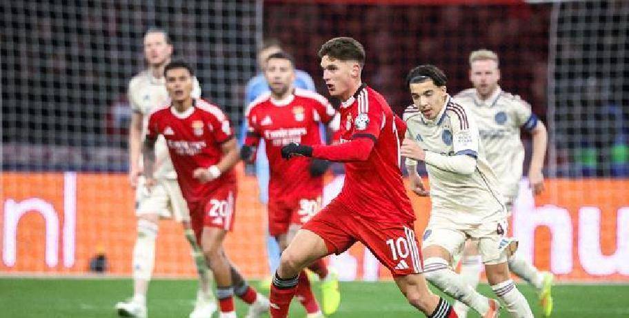 mk体育在线包含本菲卡训练开放日，加时末段止住颓势引欢呼，荷甲在即，训练强度明显提升的词条