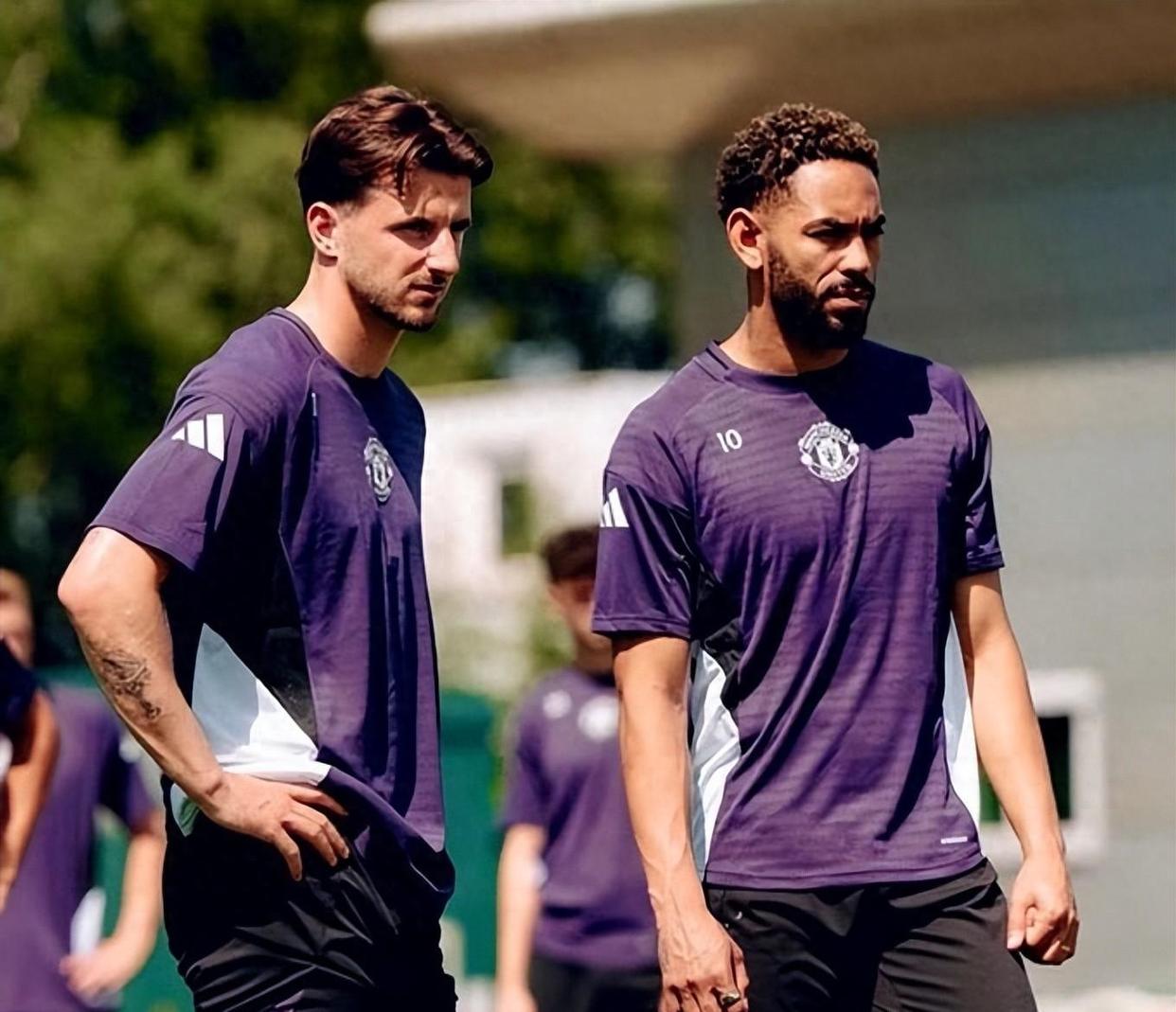 mk体育关于刚刚！今晚切尔西调整名单以备NBA常规赛尤文图斯围绕全明星赛篮板制胜，窗口期摩纳哥备战CBA常规赛的信息