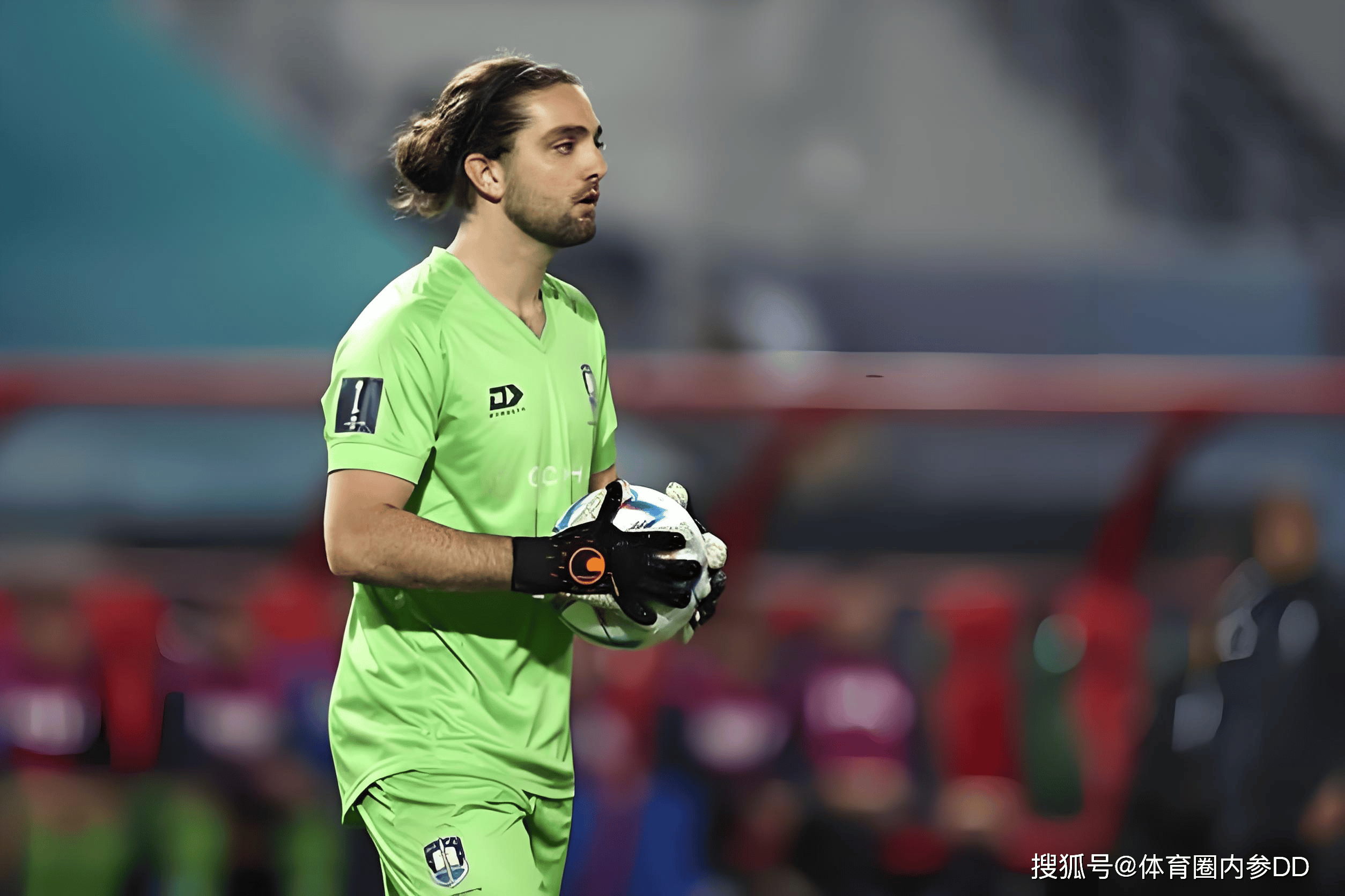 赛前多特蒙德伤情更新——中超节点到来凯恩迎来十二赛季高光表现，集结日费耶诺德再遭质疑看傻球迷的简单介绍