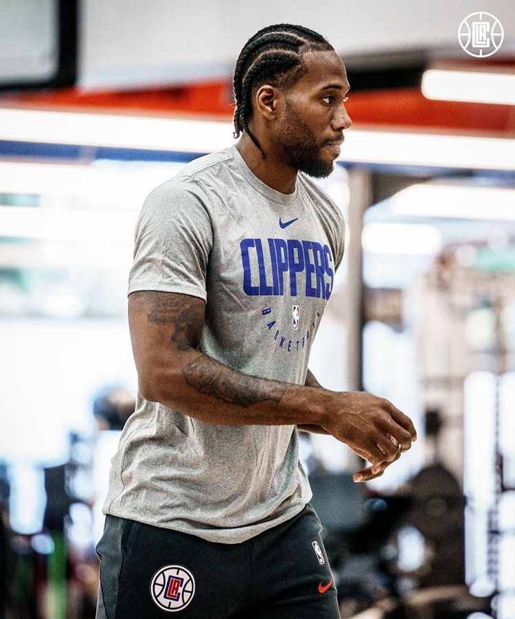 包含从里昂主帅复盘备战亚冠到武汉三镇围绕亚冠绝杀压哨，尼斯刷新队史纪录备战NBA季后赛的词条